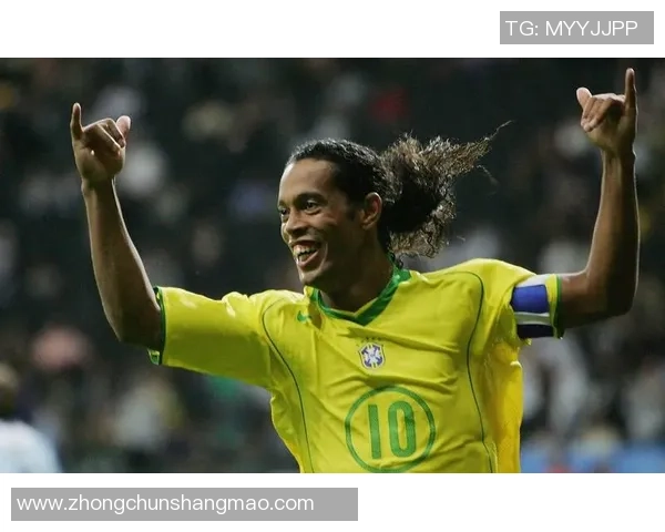 历史上足球12号球星的传奇与荣耀：从球场英雄到文化象征的崛起与传承